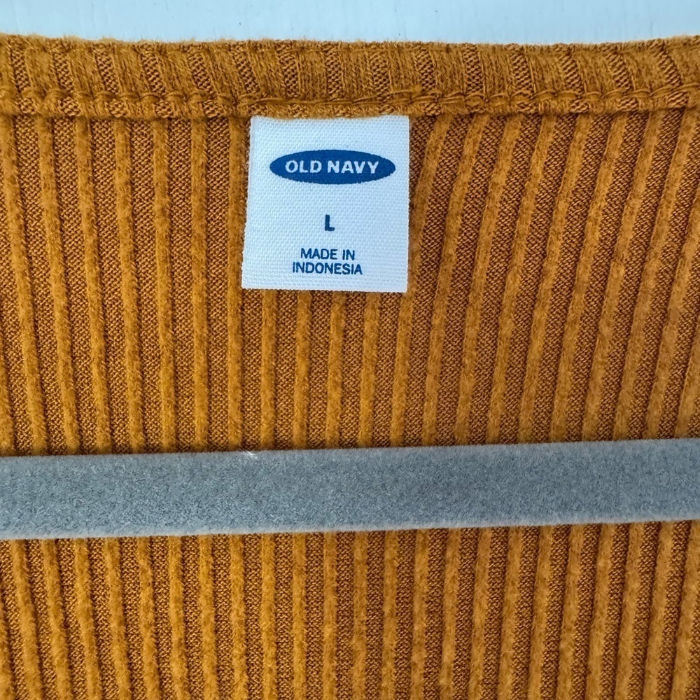 Old Navy Wrap-Front Rib-Knit Top - Picture 4 of 6